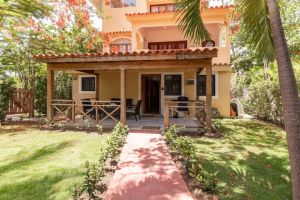 airbnb accommodations punta cana Villa Piazzetta N1