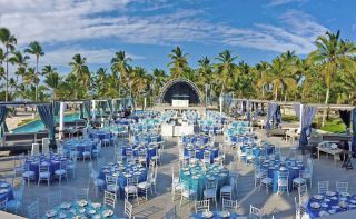 restaurants with swimming pool in punta cana Pearl Beach Club